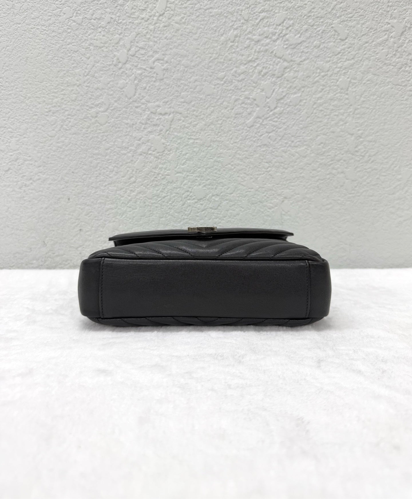 Saint Laurent - College - Leather - Black - (medium)