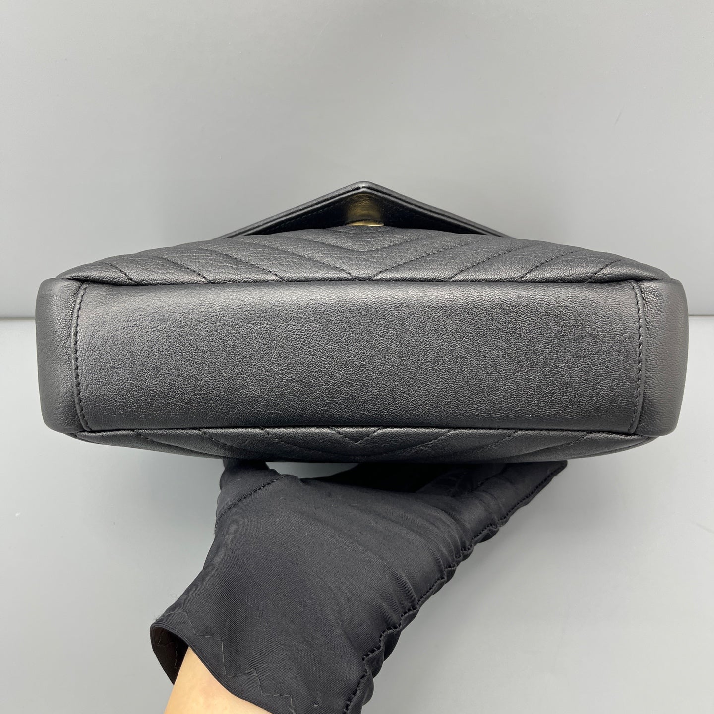 Saint Laurent - College - Leather - Black - (medium)