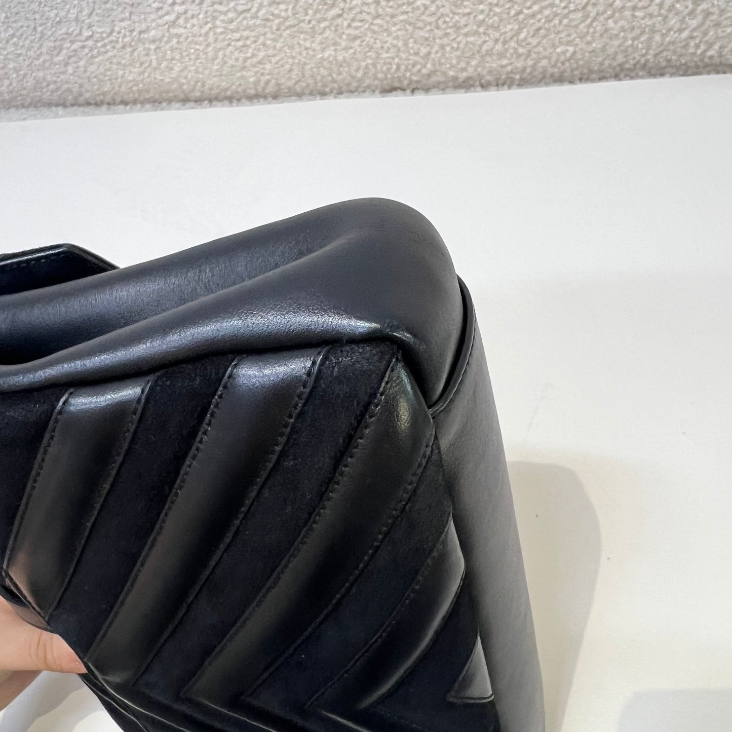 Saint Laurent - College - Leather - Black - (medium)