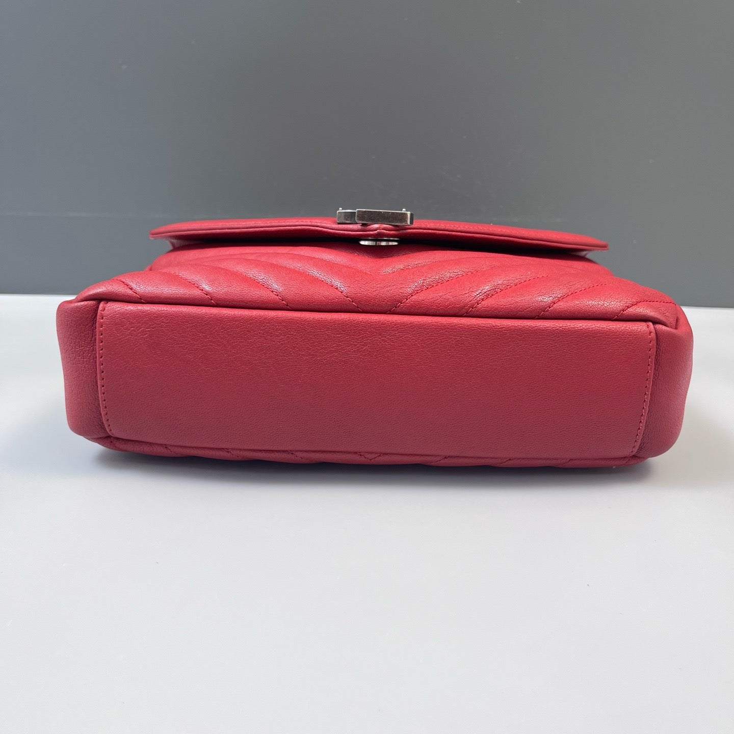 Saint Laurent - College Monogram Shoulder Bag - Cowhide leather - Red - (medium)
