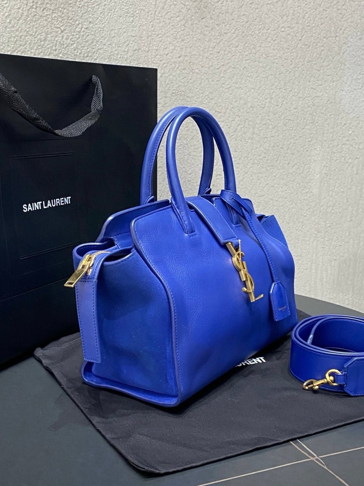 Saint Laurent - Downtown Cabas Small - Leather - Blue - (small)