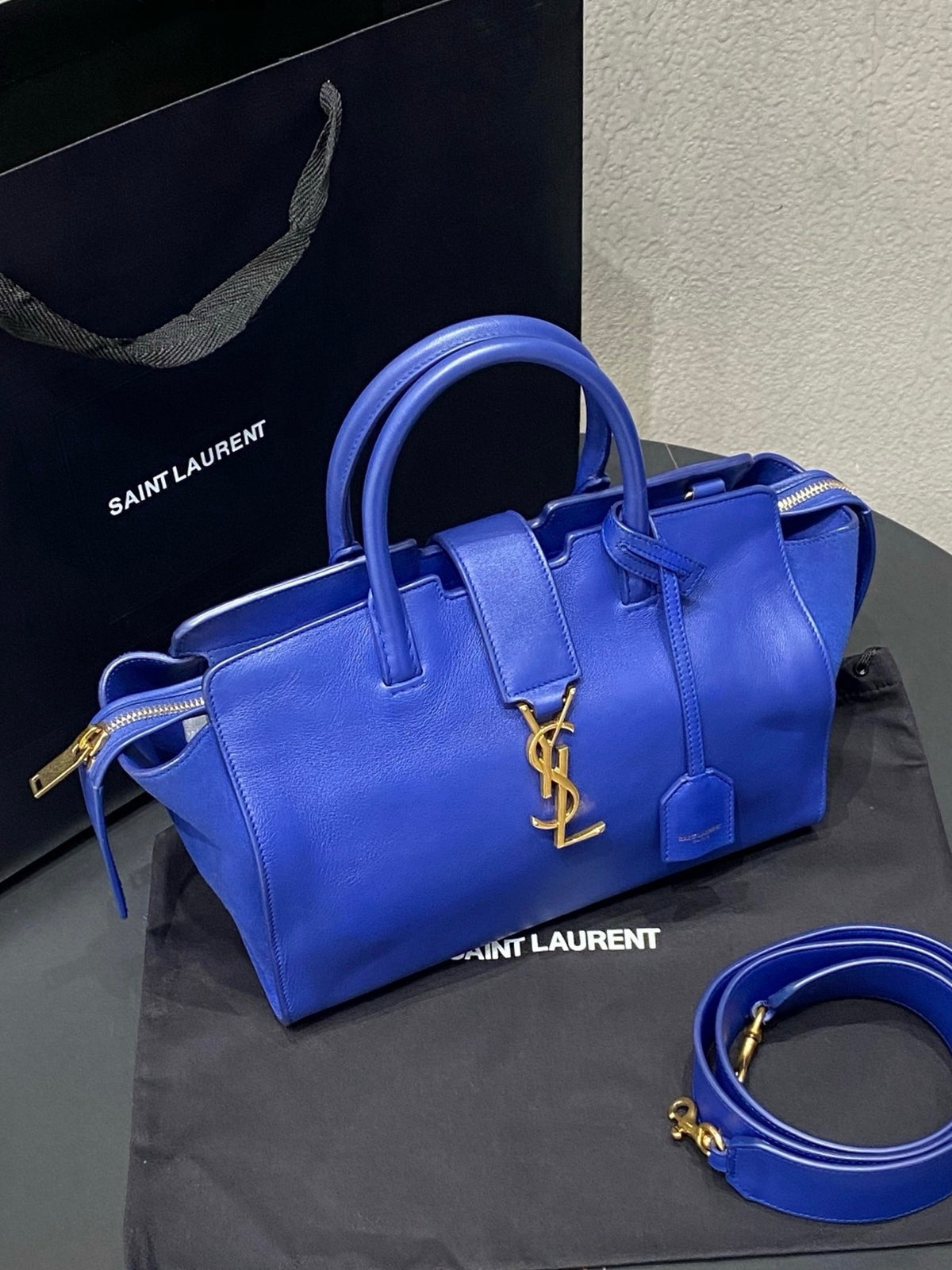 Saint Laurent - Downtown Cabas Small - Leather - Blue - (small)