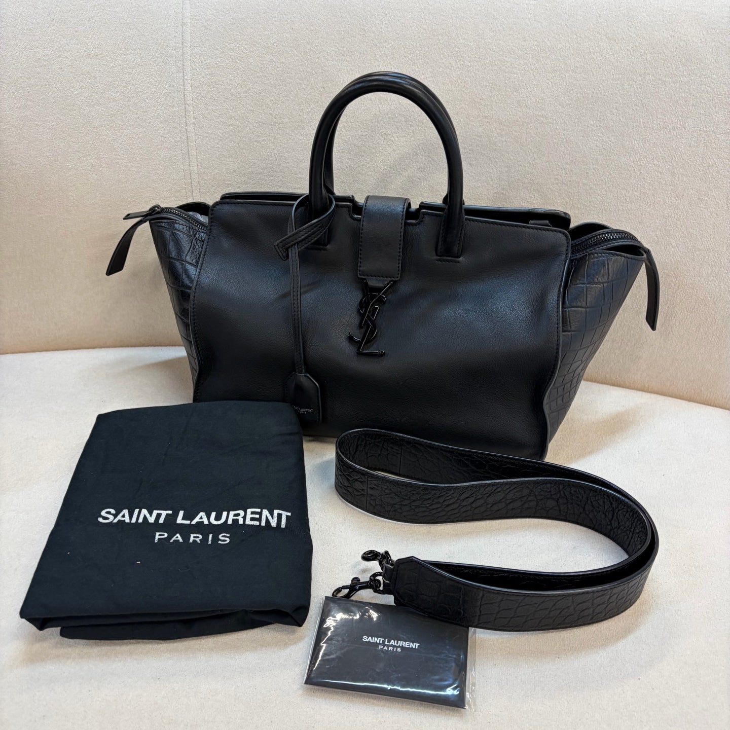 Saint Laurent - Downtown - Leather - Black - (small)