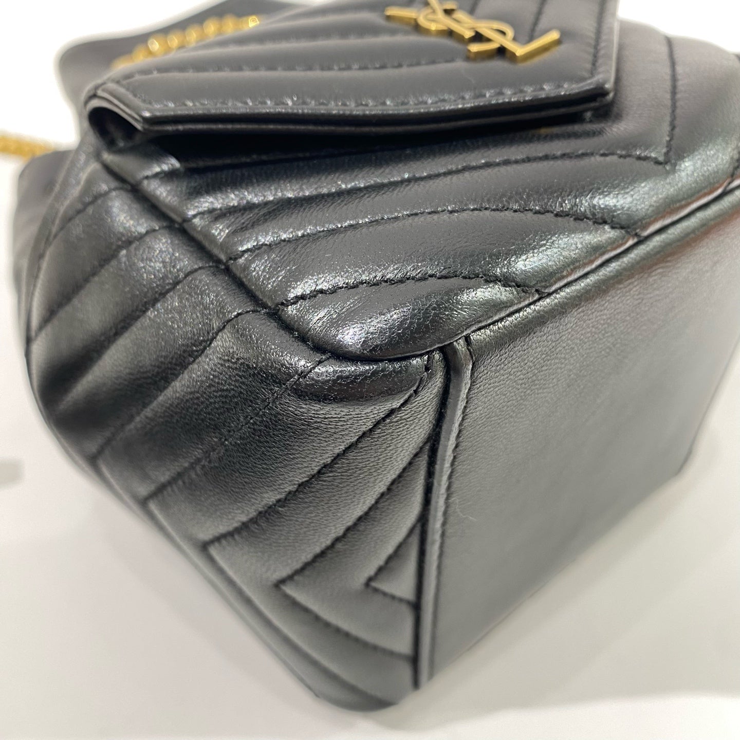 Saint Laurent - Drawstring Bucket Bag - Calfskin leather - Black with Gold-Tone Hardware - (mini)