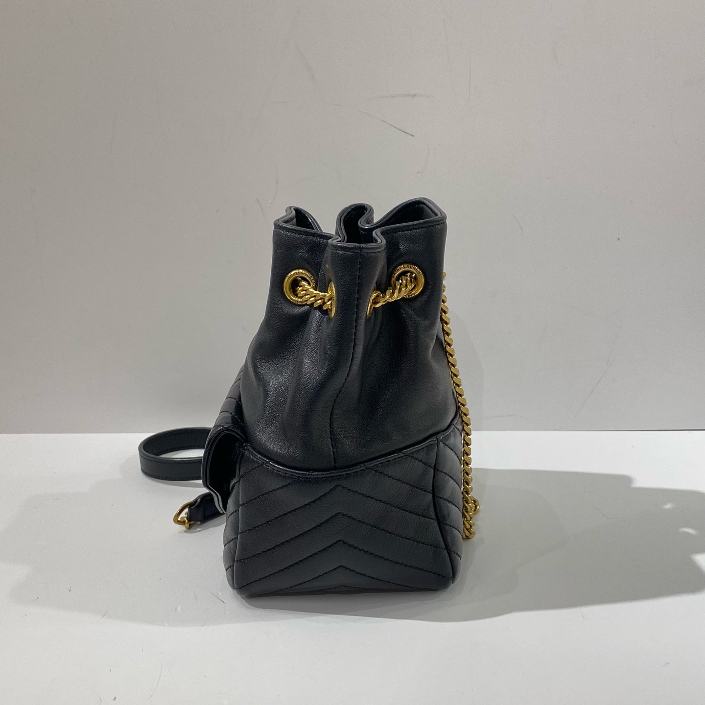 Saint Laurent - Drawstring Bucket Bag - Calfskin leather - Black with Gold-Tone Hardware - (mini)