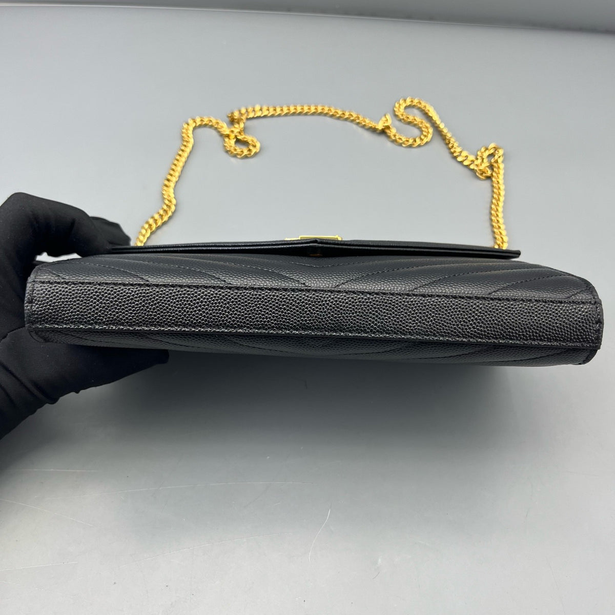 Saint Laurent - Envelope Bag - Leather - Black - (medium)