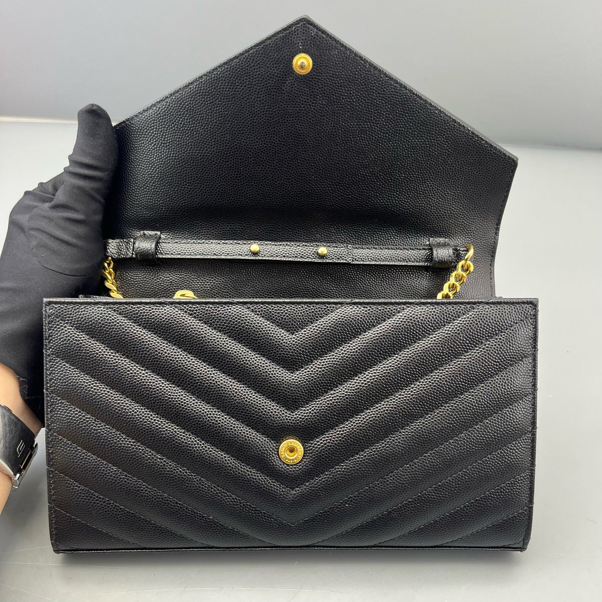 Saint Laurent - Envelope Bag - Leather - Black - (medium)