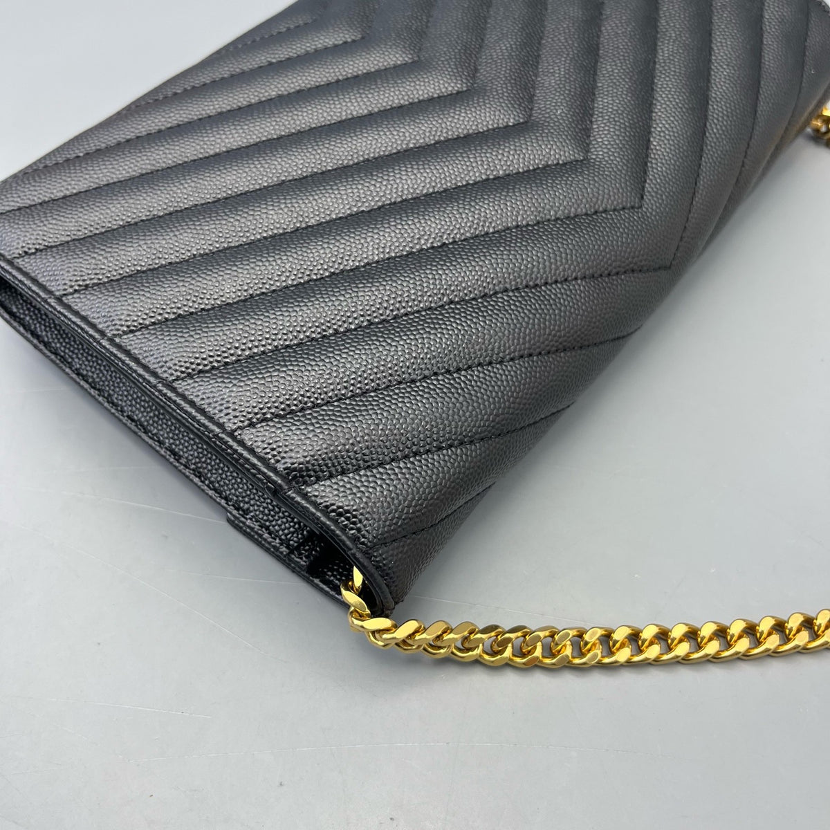 Saint Laurent - Envelope Bag - Leather - Black - (medium)