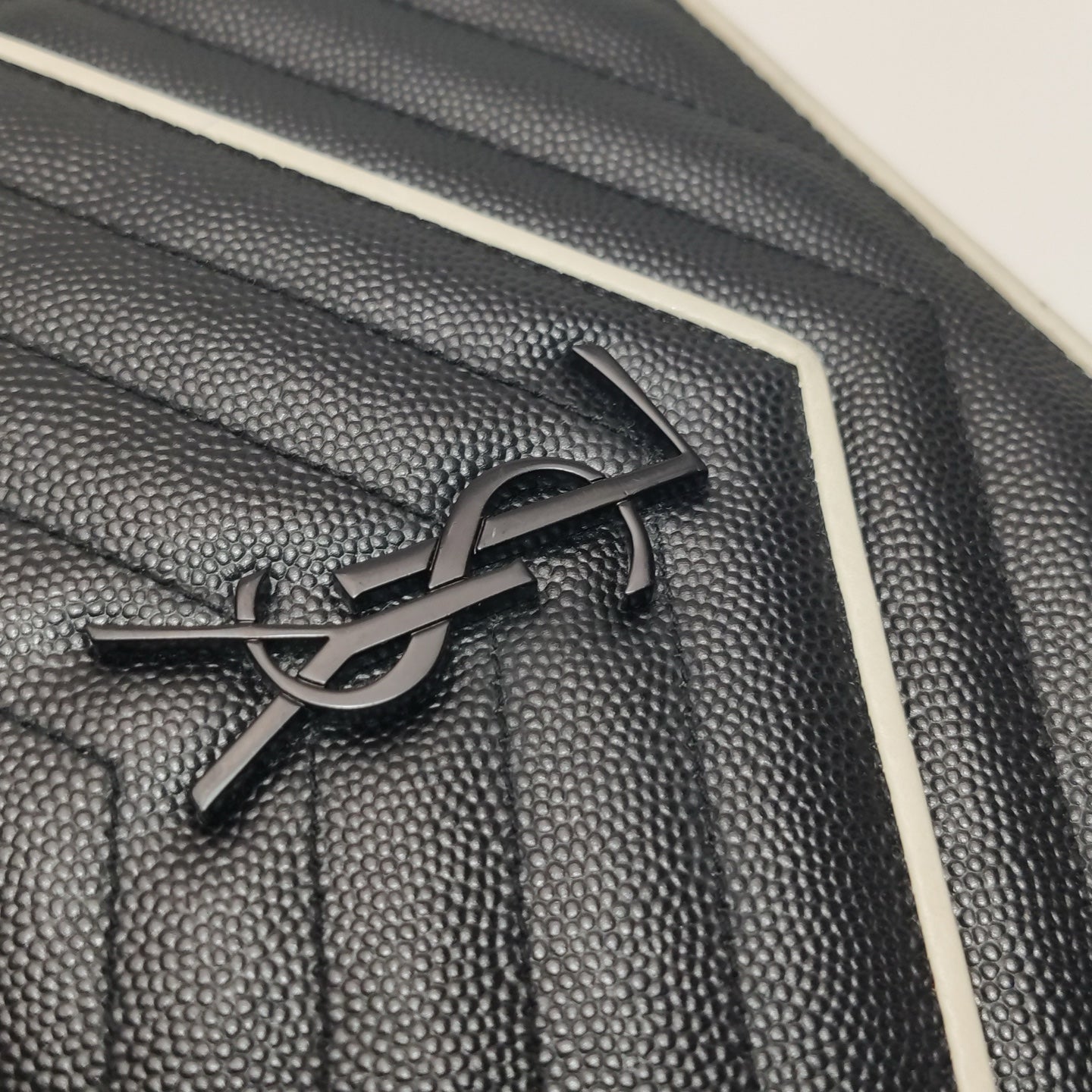 Saint Laurent - Envelope bag - Leather - Black - (mini)