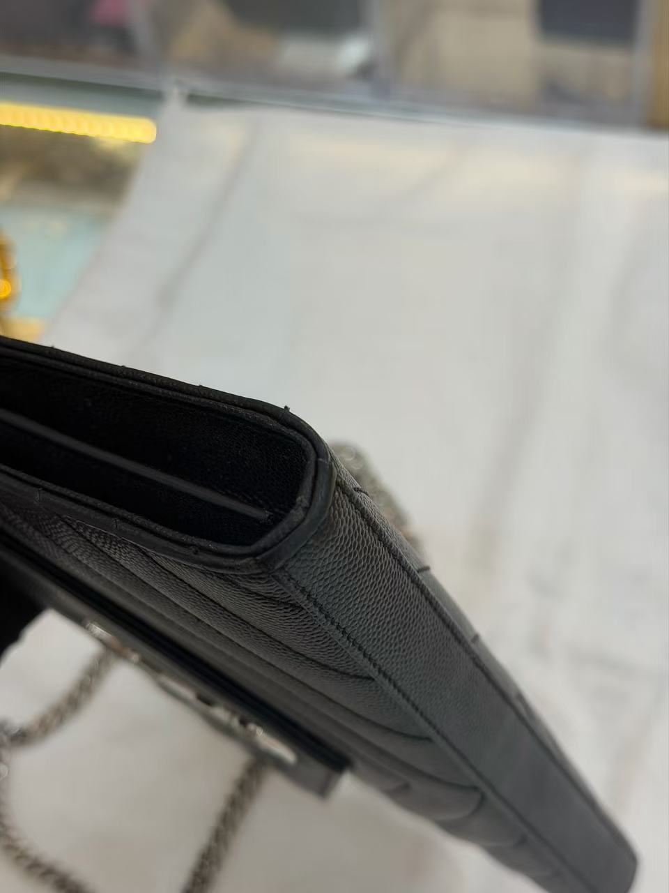 Saint Laurent - Envelope Bag - Pebbled leather - Black - (Medium)