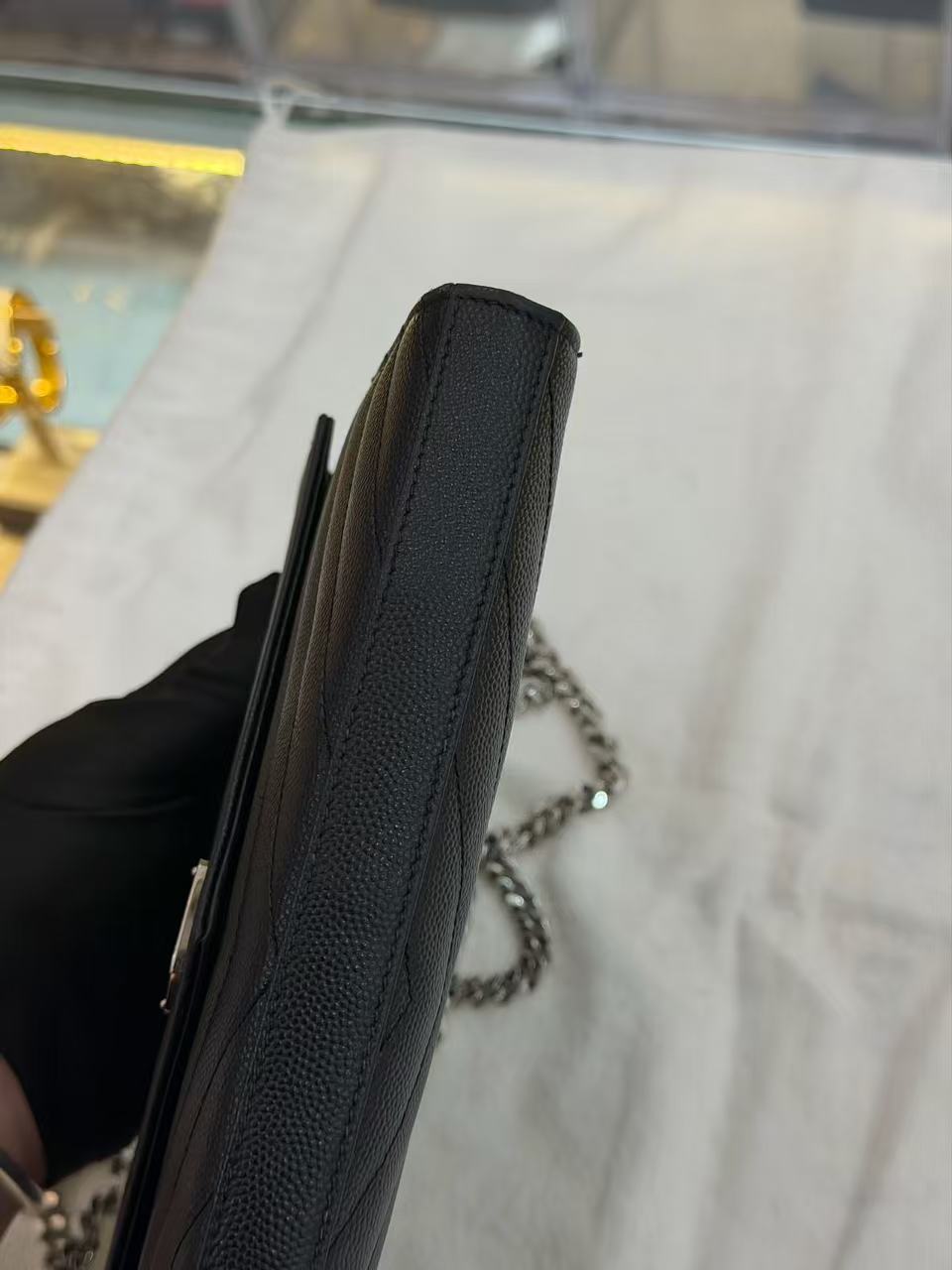 Saint Laurent - Envelope Bag - Pebbled leather - Black - (Medium)