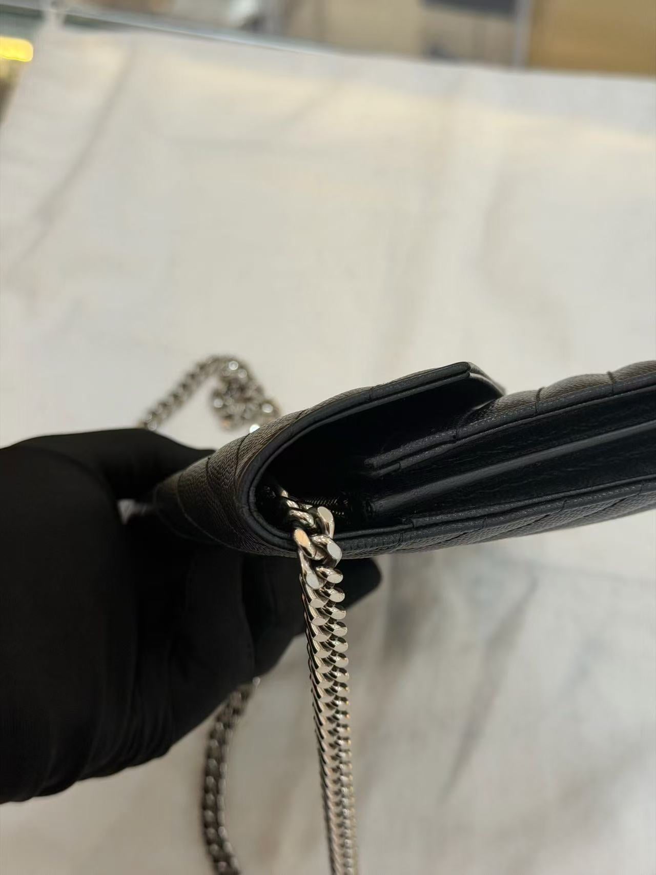 Saint Laurent - Envelope Bag - Pebbled leather - Black - (Medium)