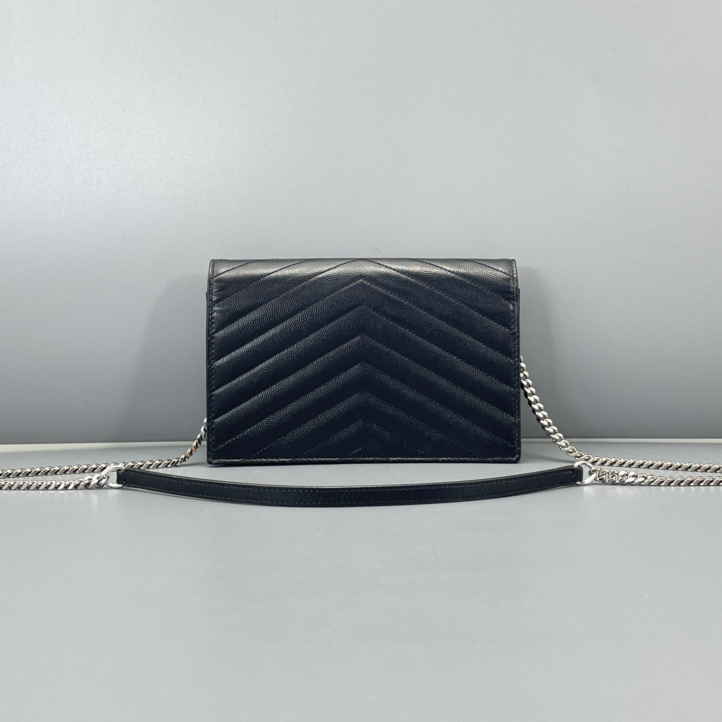 Saint Laurent - Envelope Chain Wallet - Grained leather - Black - (small)