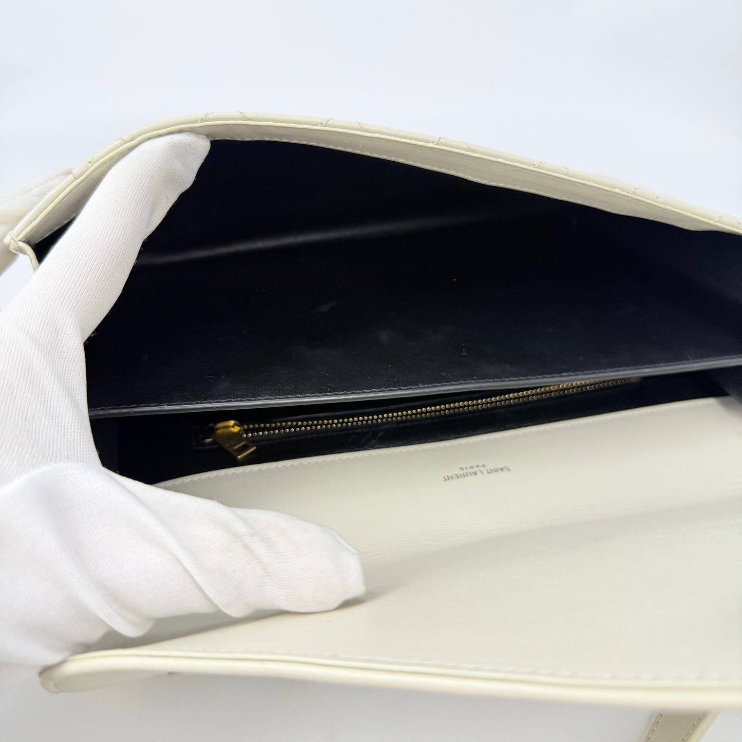 Saint Laurent - Envelope - Lambskin leather - White with Gold-Tone Hardware - (small)