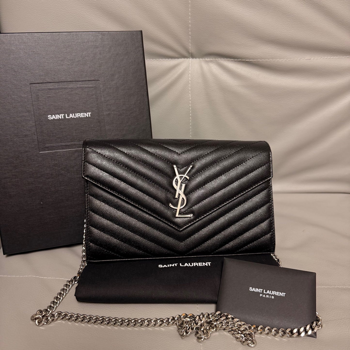 Saint Laurent - Envelope - Leather - Black - (medium)