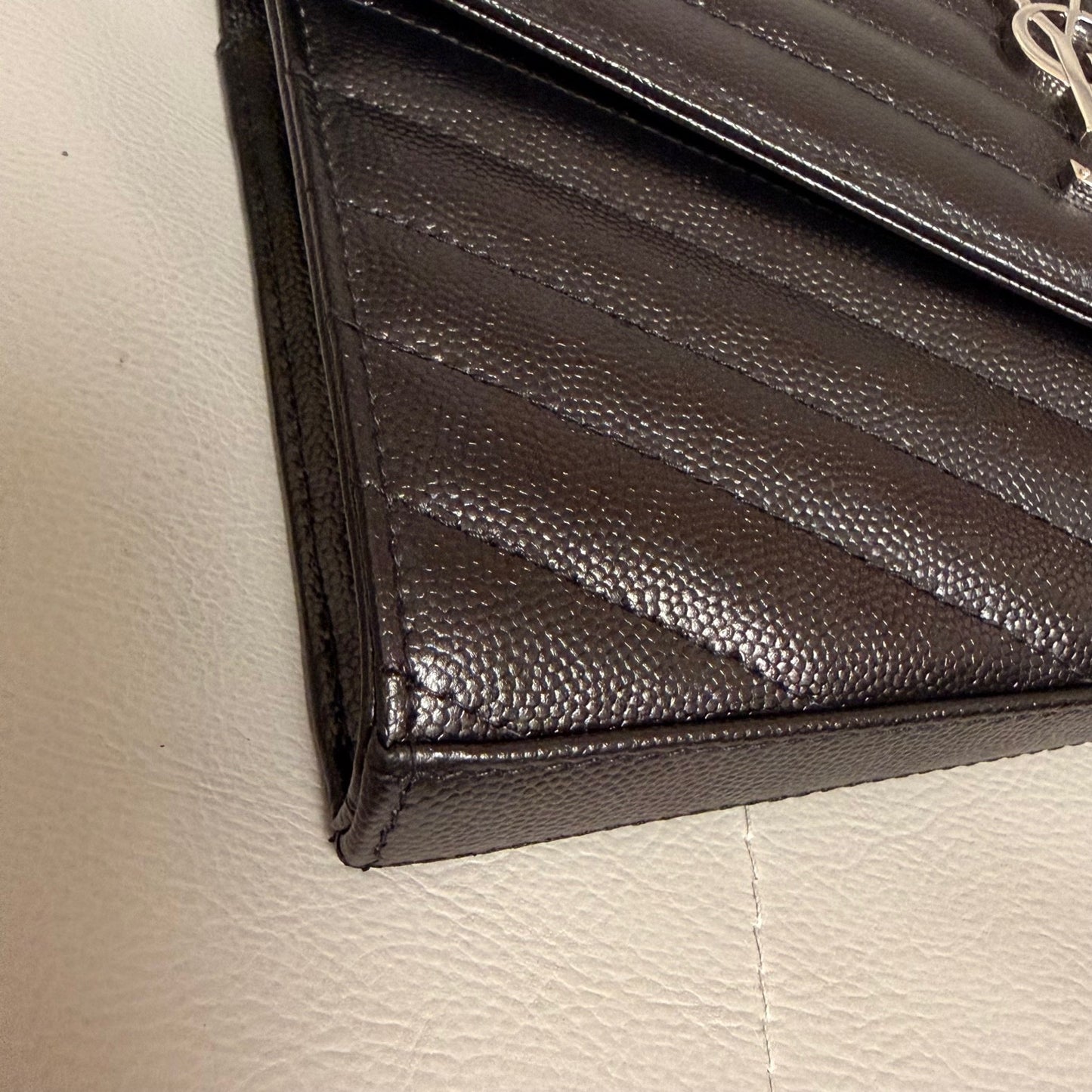 Saint Laurent - Envelope - Leather - Black - (medium)