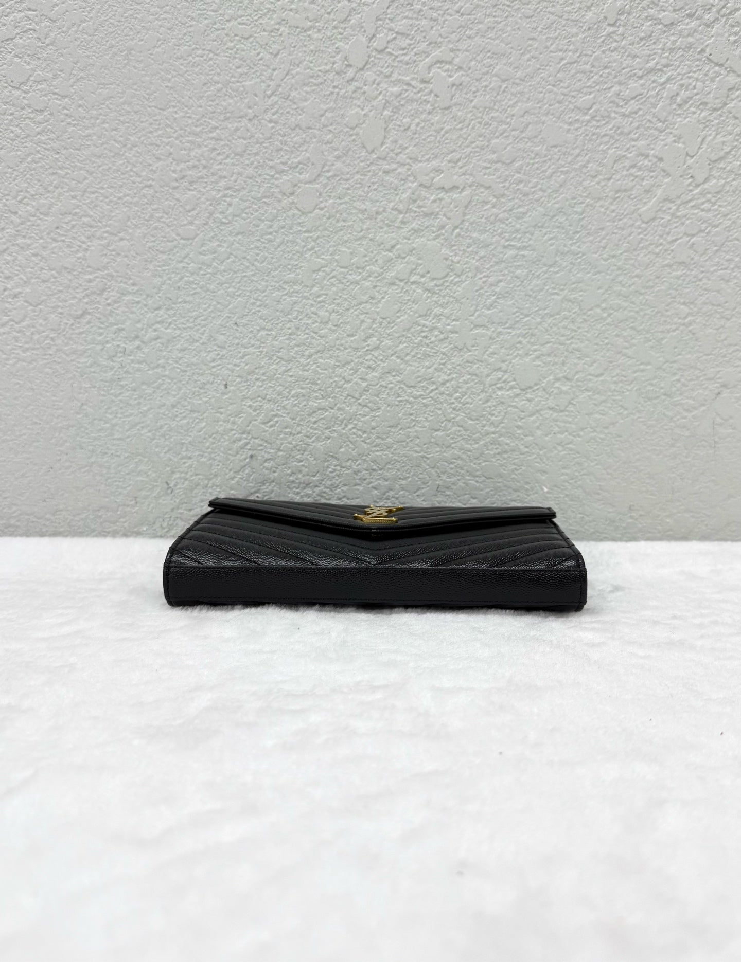 Saint Laurent - Envelope - Leather - Black - (medium)