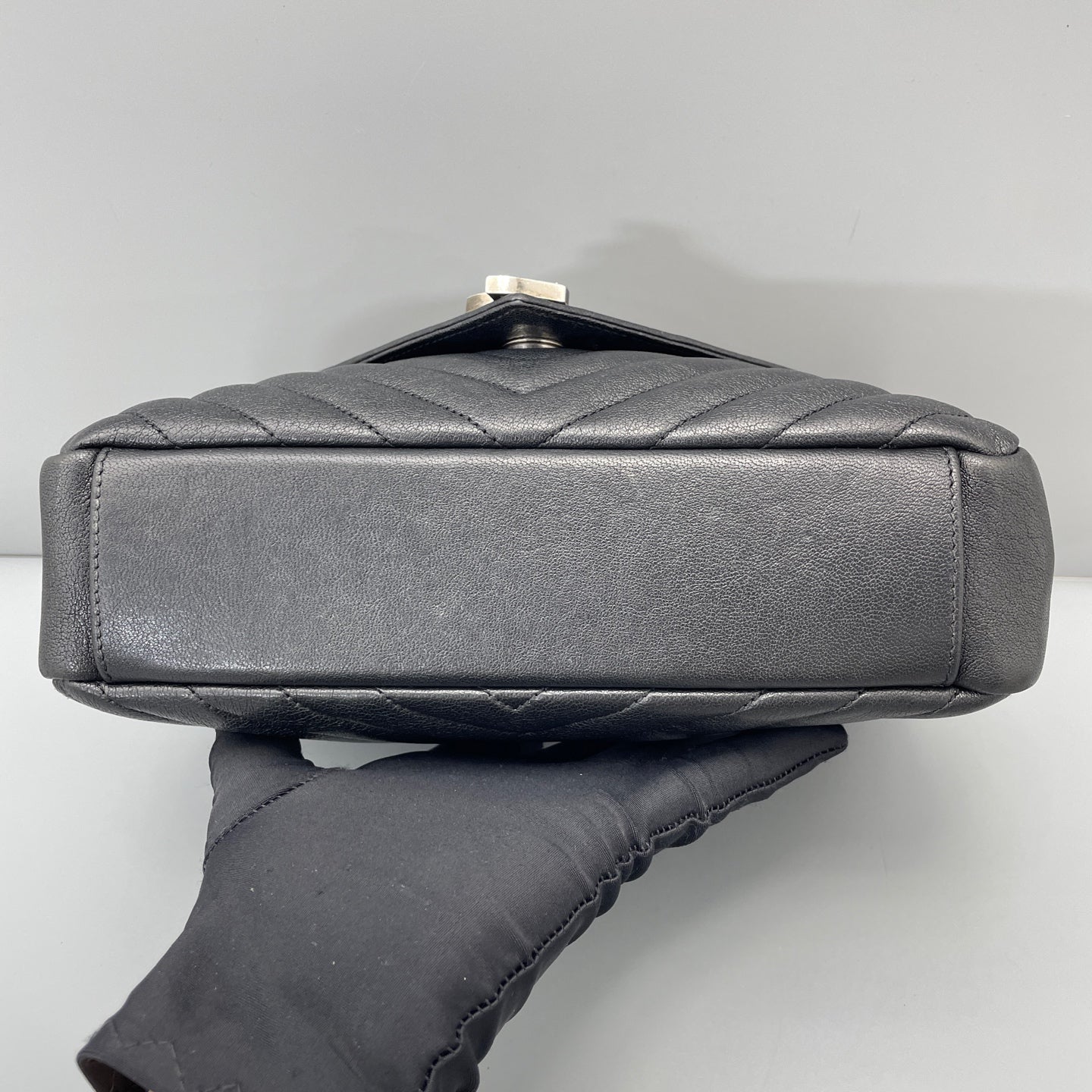 Saint Laurent - Envelope - Leather - Black - (Medium)