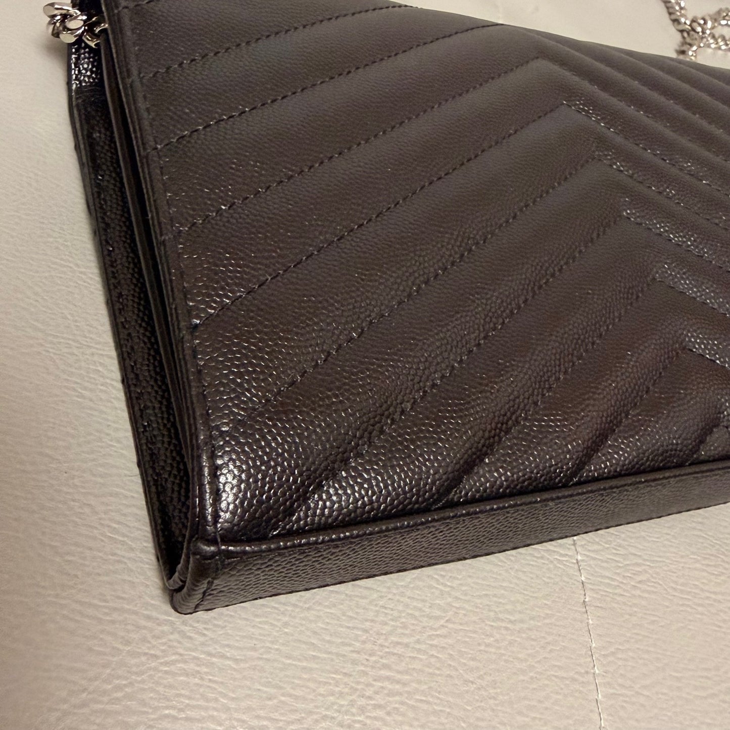 Saint Laurent - Envelope - Leather - Black - (medium)