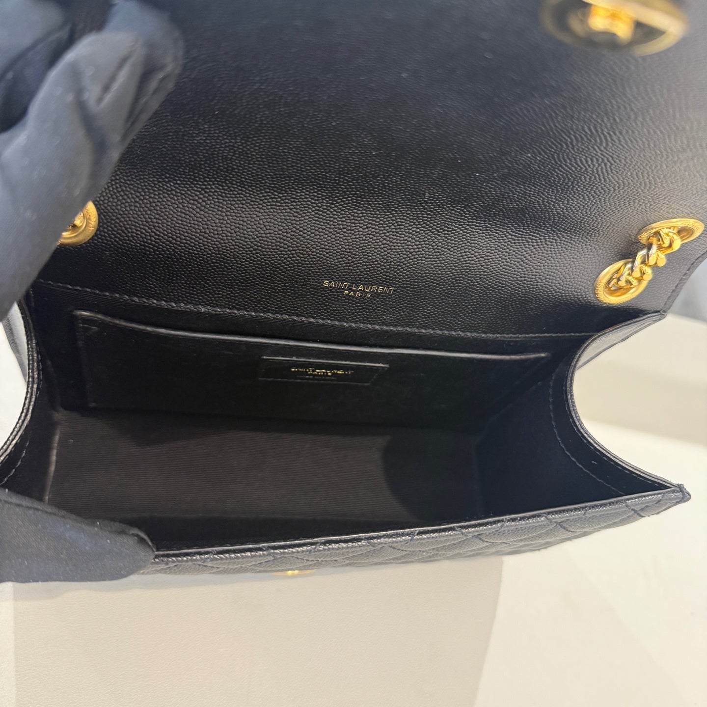 Saint Laurent - Envelope - Leather - Black - (medium)