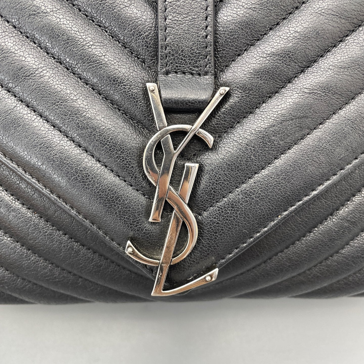 Saint Laurent - Envelope - Leather - Black - (Medium)