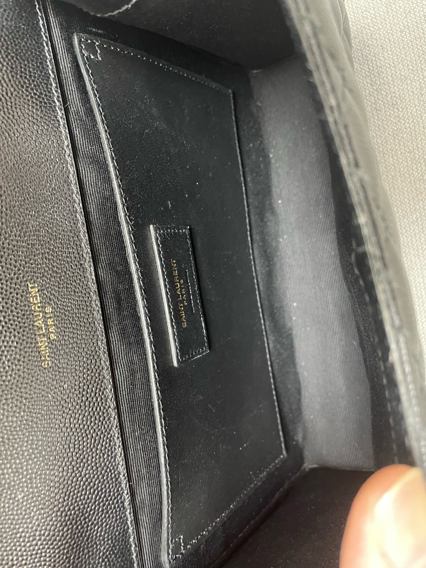 Saint Laurent - Envelope - Leather - Black - (medium)