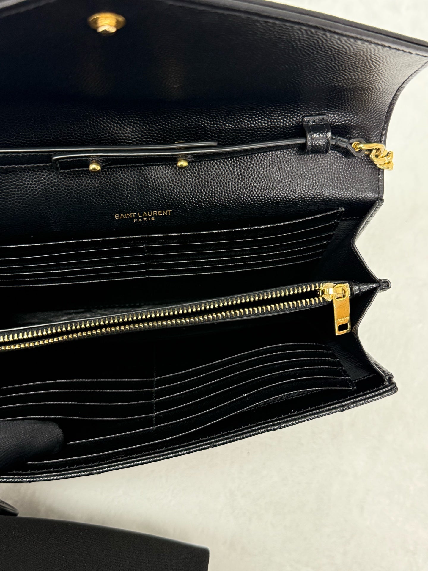 Saint Laurent - Envelope - Leather - Black - (medium)