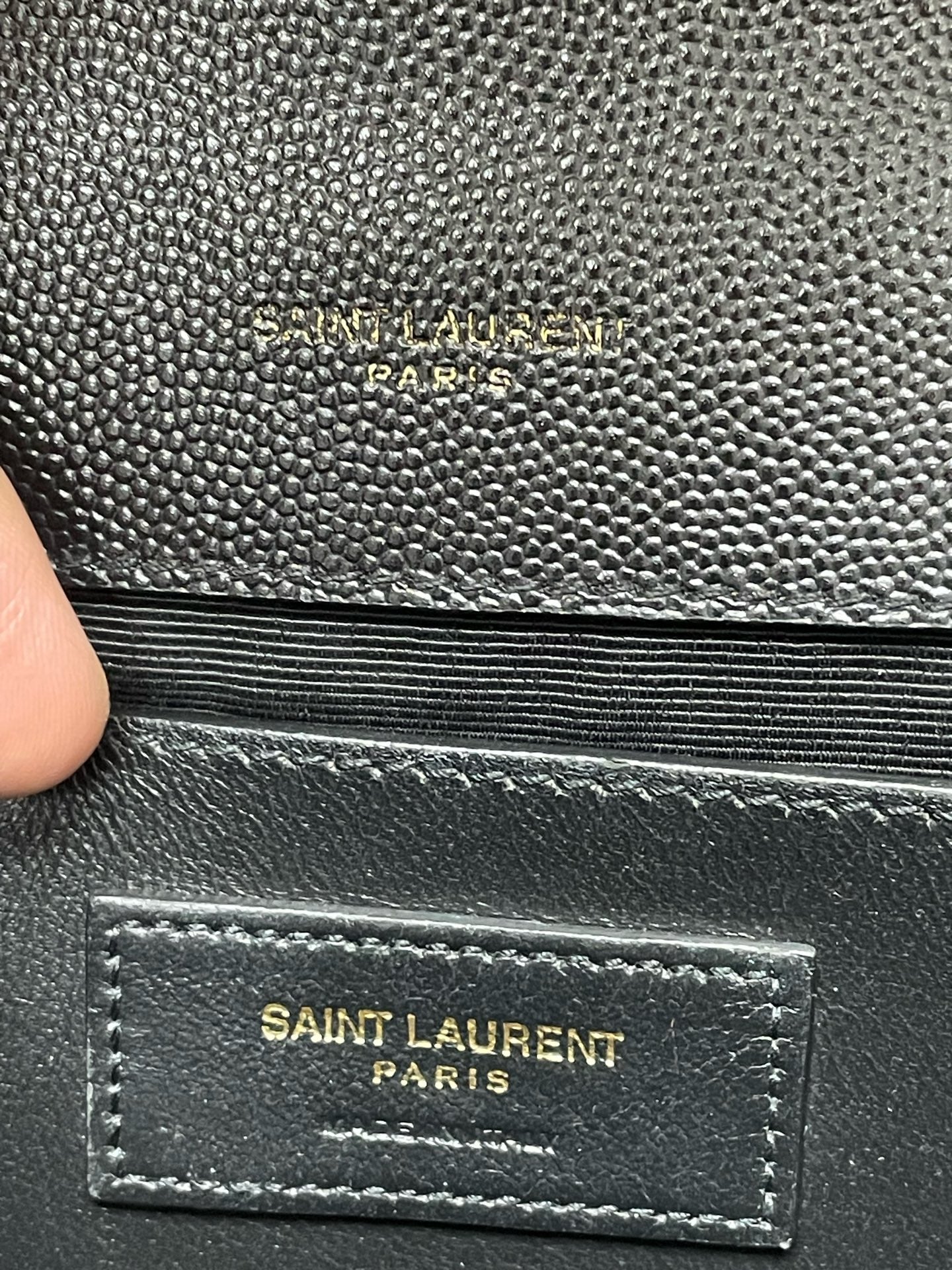 Saint Laurent - Envelope - Leather - Black - (medium)