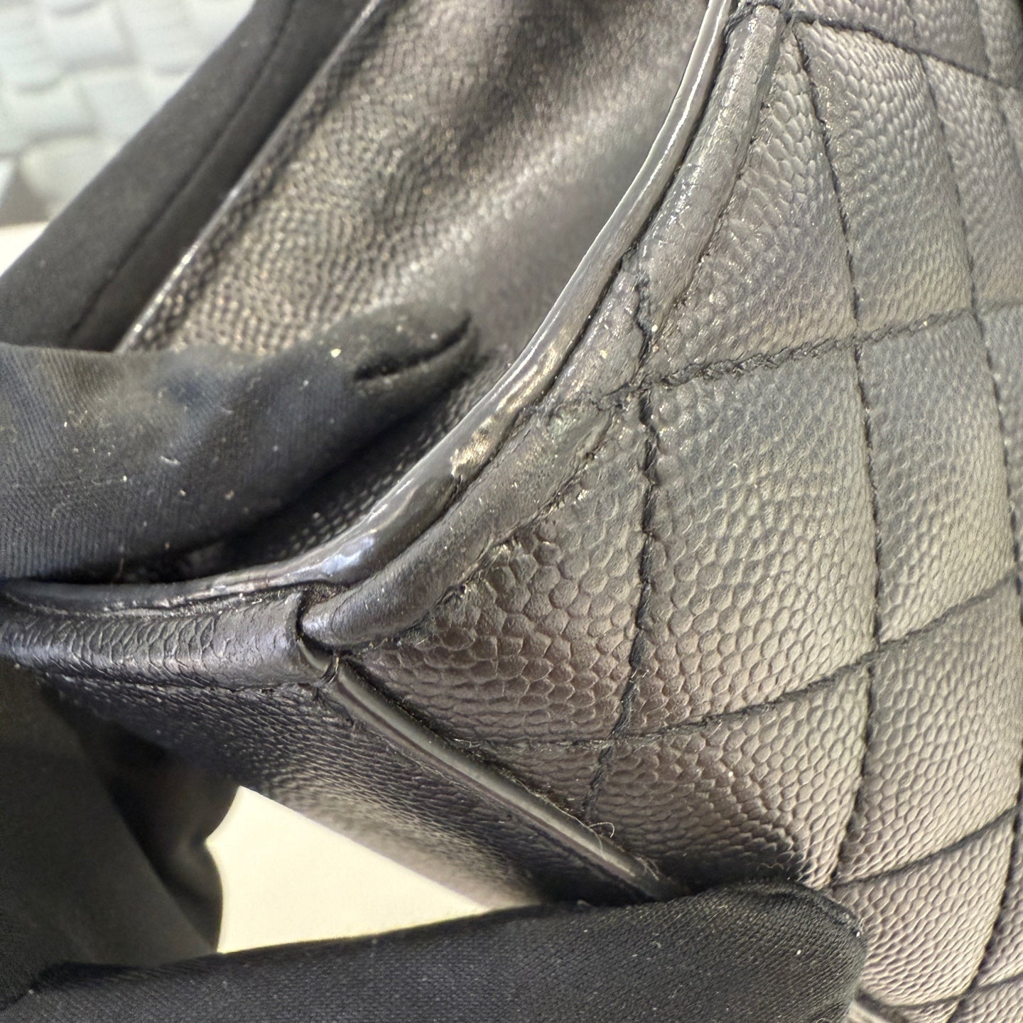 Saint Laurent - Envelope - Leather - Black - (medium)
