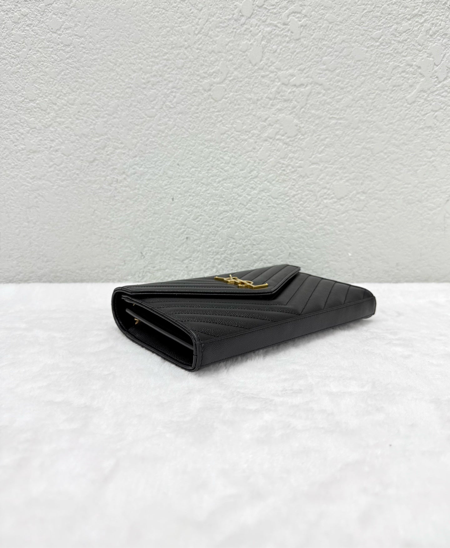 Saint Laurent - Envelope - Leather - Black - (medium)