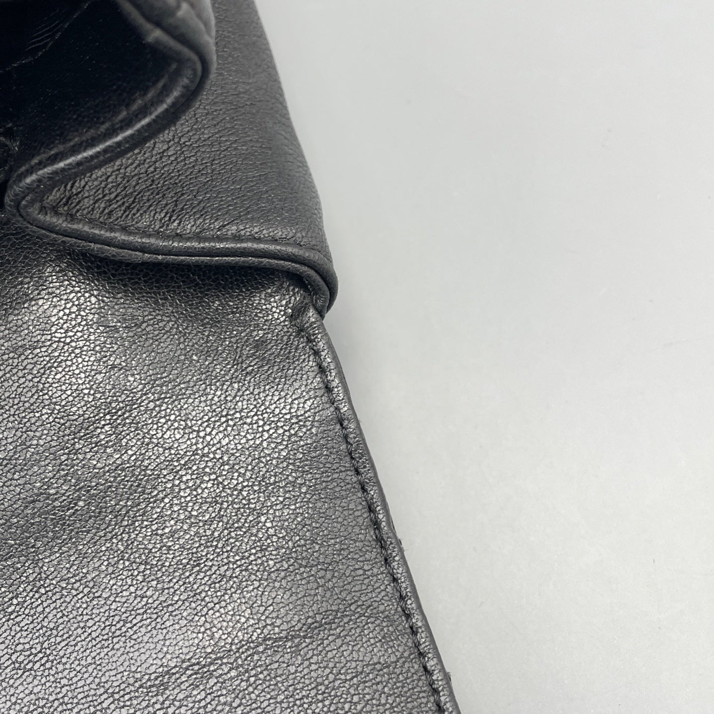 Saint Laurent - Envelope - Leather - Black - (Medium)