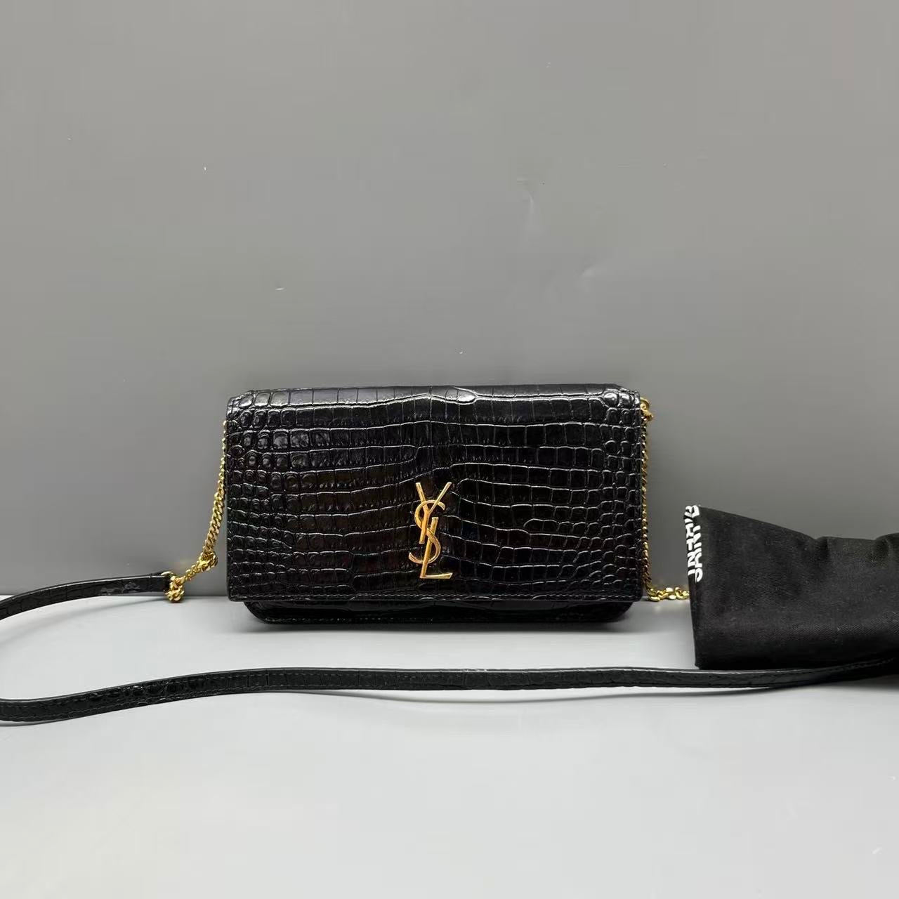 Saint Laurent - Envelope - Leather - Black - (mini)