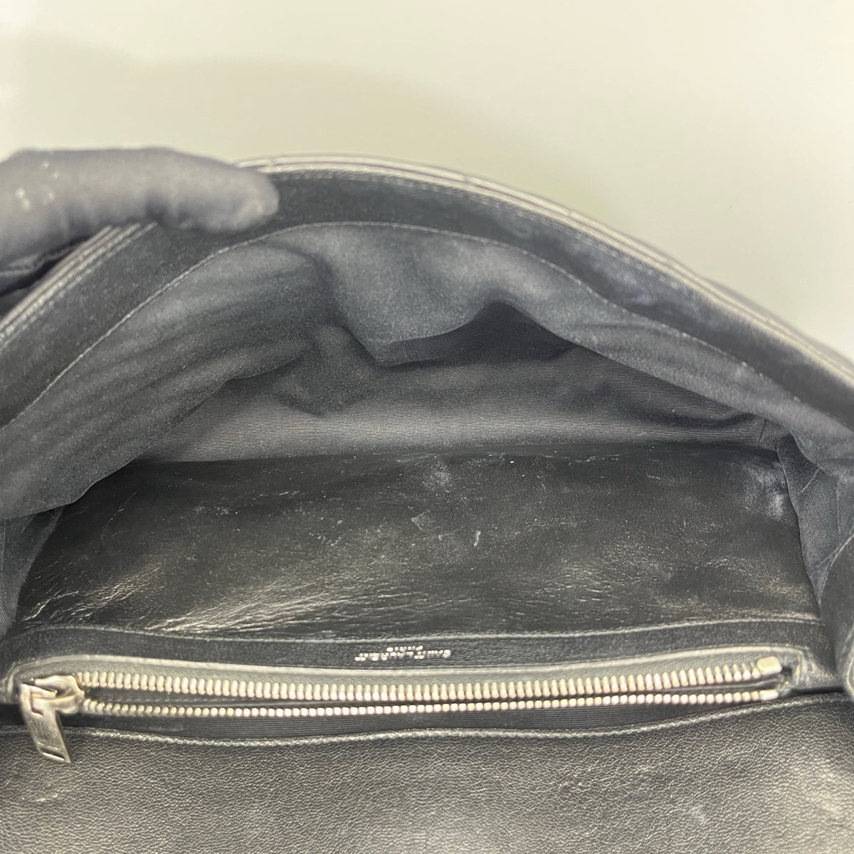 Saint Laurent - Envelope Messenger Bag - Leather - Black - (large)