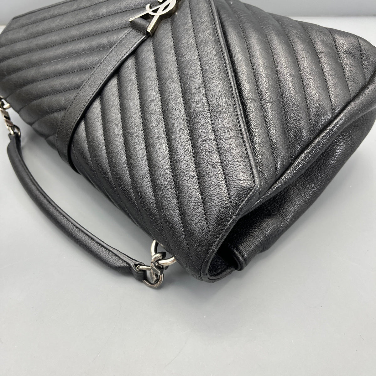 Saint Laurent - Envelope Messenger Bag - Leather - Black - (large)