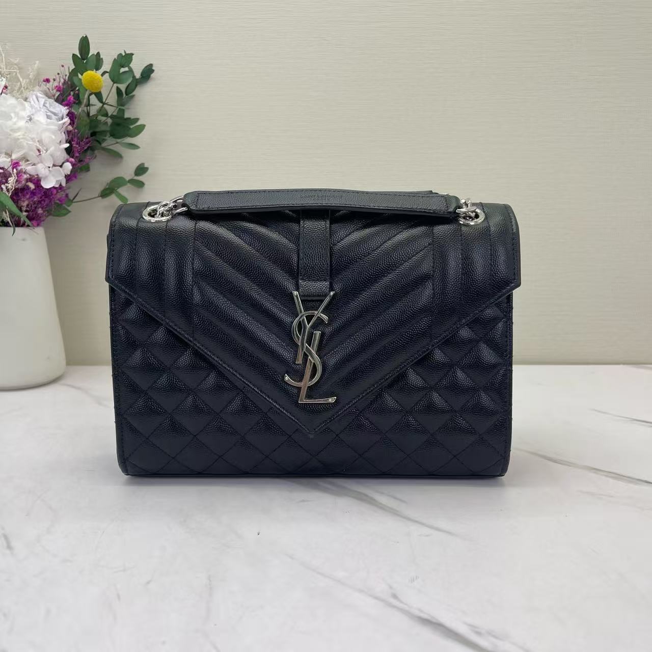Saint Laurent - Envelope - Pebbled calfskin leather - Black with Silver-Tone Hardware - (medium)