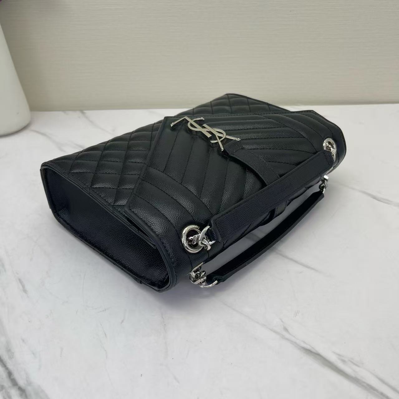 Saint Laurent - Envelope - Pebbled calfskin leather - Black with Silver-Tone Hardware - (medium)