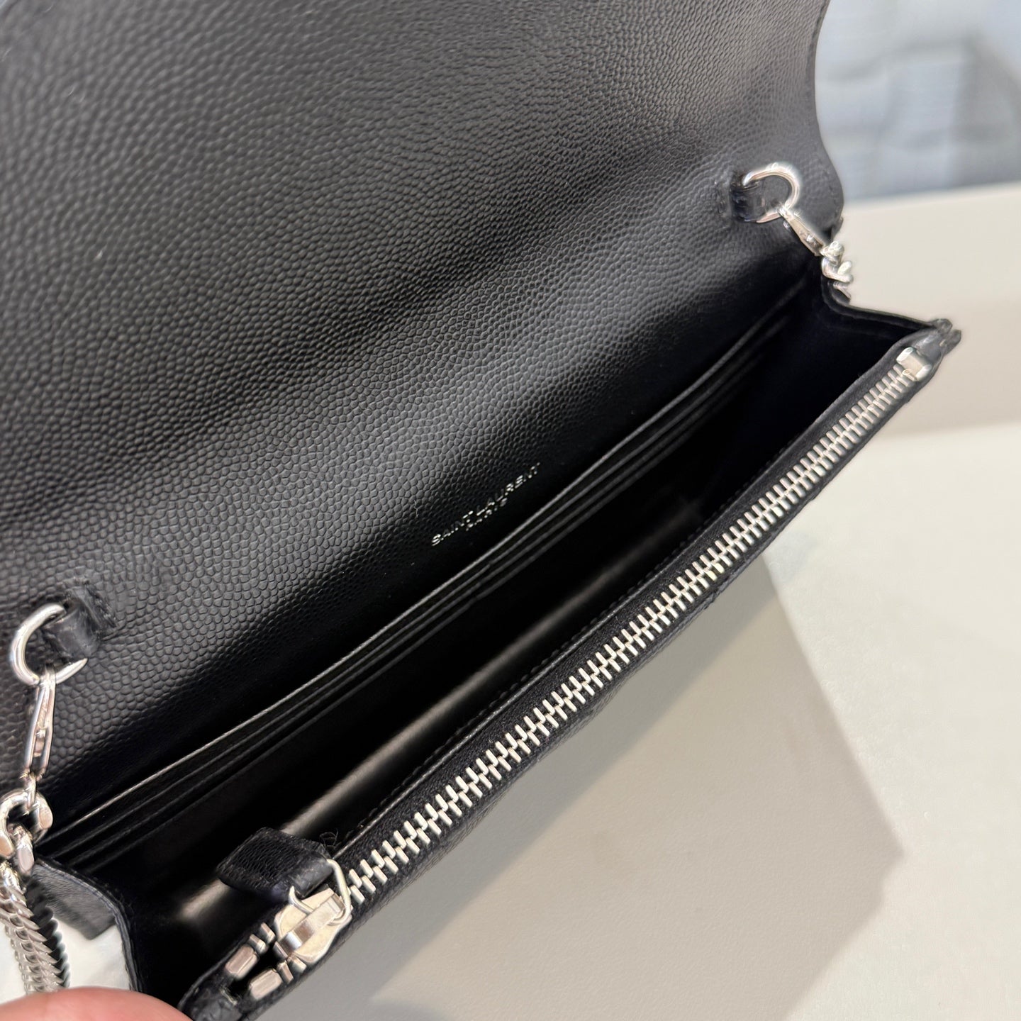 Saint Laurent - Envelope Wallet on Chain - Leather - Black - (small)