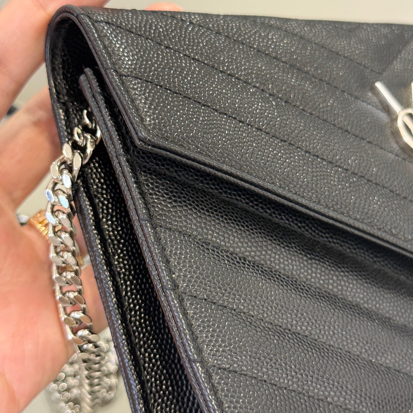Saint Laurent - Envelope Wallet on Chain - Leather - Black - (small)