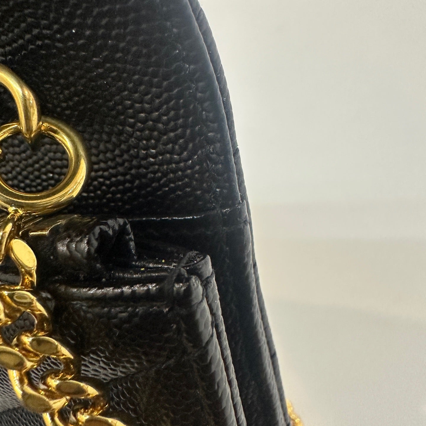 Saint Laurent - Envelope Wallet on Chain - Pebbled leather - Black with Gold-Tone Hardware - (mini)