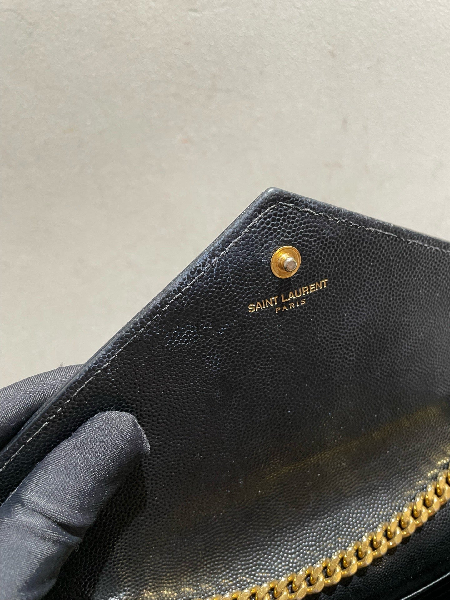 Saint Laurent - Envelope Wallet on Chain (WOC) - Grained leather - Black - (Medium)