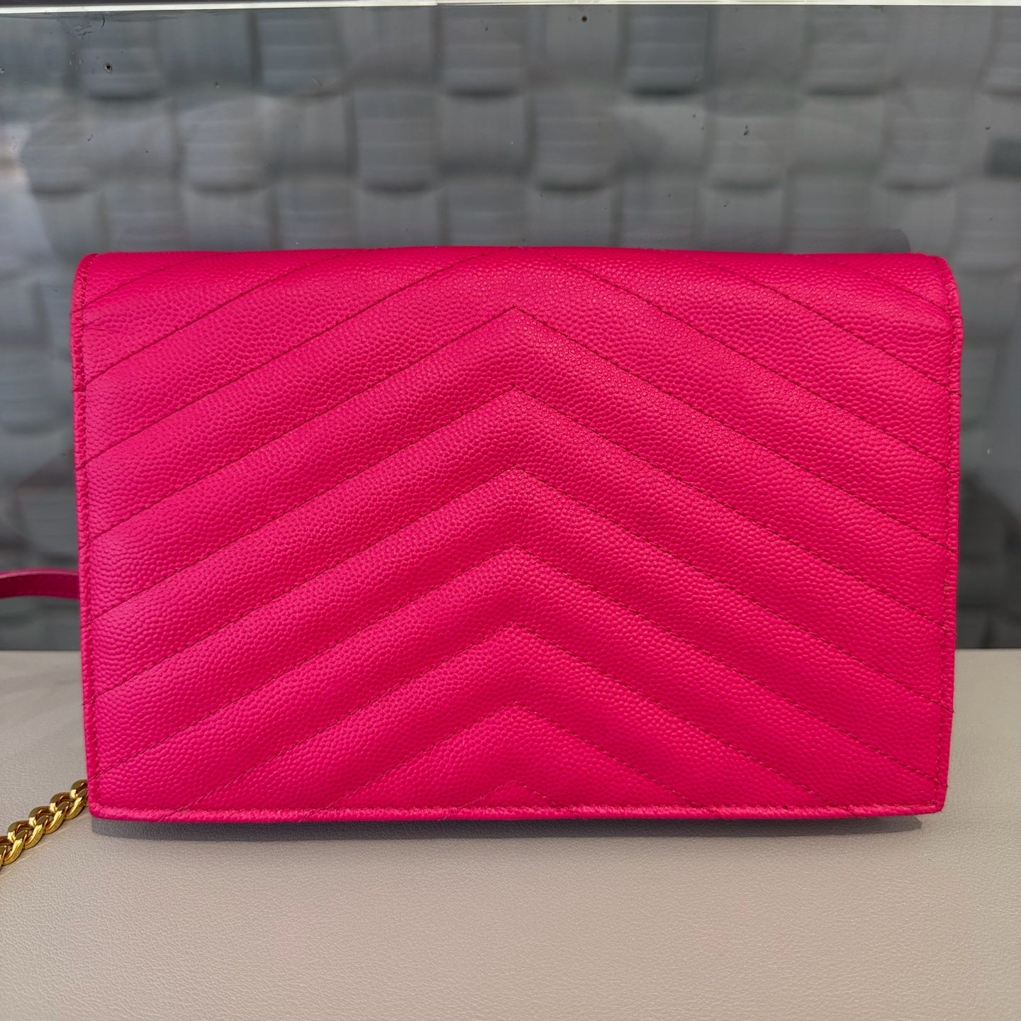 Saint Laurent - Envelope Wallet on Chain (WOC) - Pebbled leather - Pink - (mini)