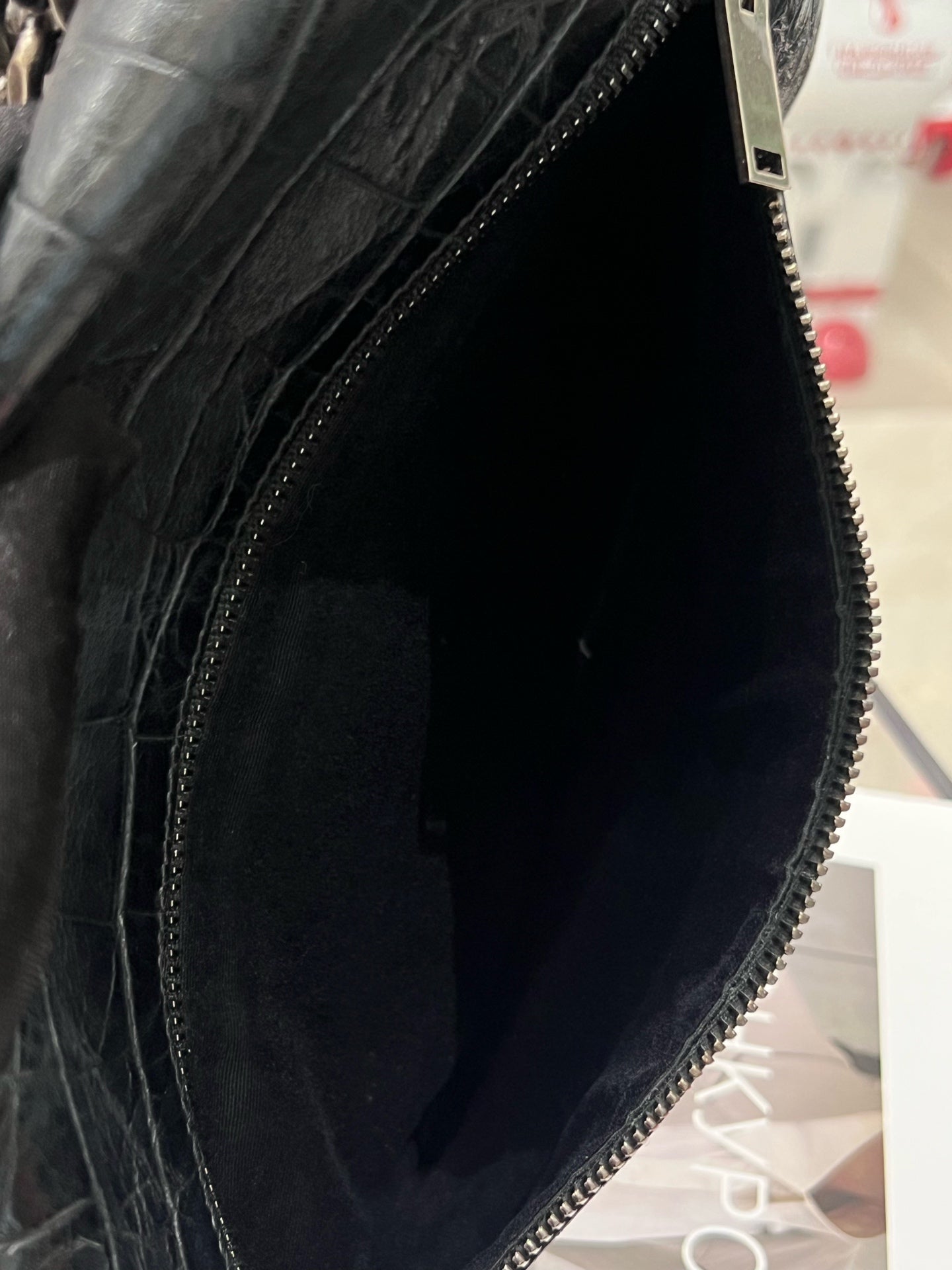 Saint Laurent - Flap Bag - Leather - Black - (medium)