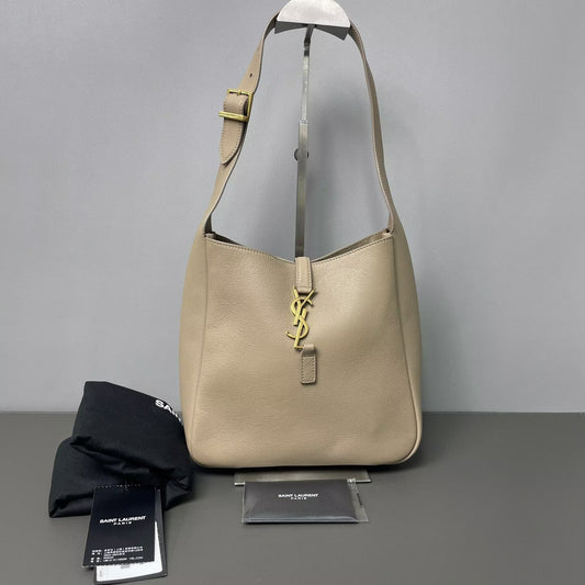 Saint Laurent - Hobo Shoulder Bag - Grained leather - Elephant Grey with Gold-Tone Hardware - (Small)