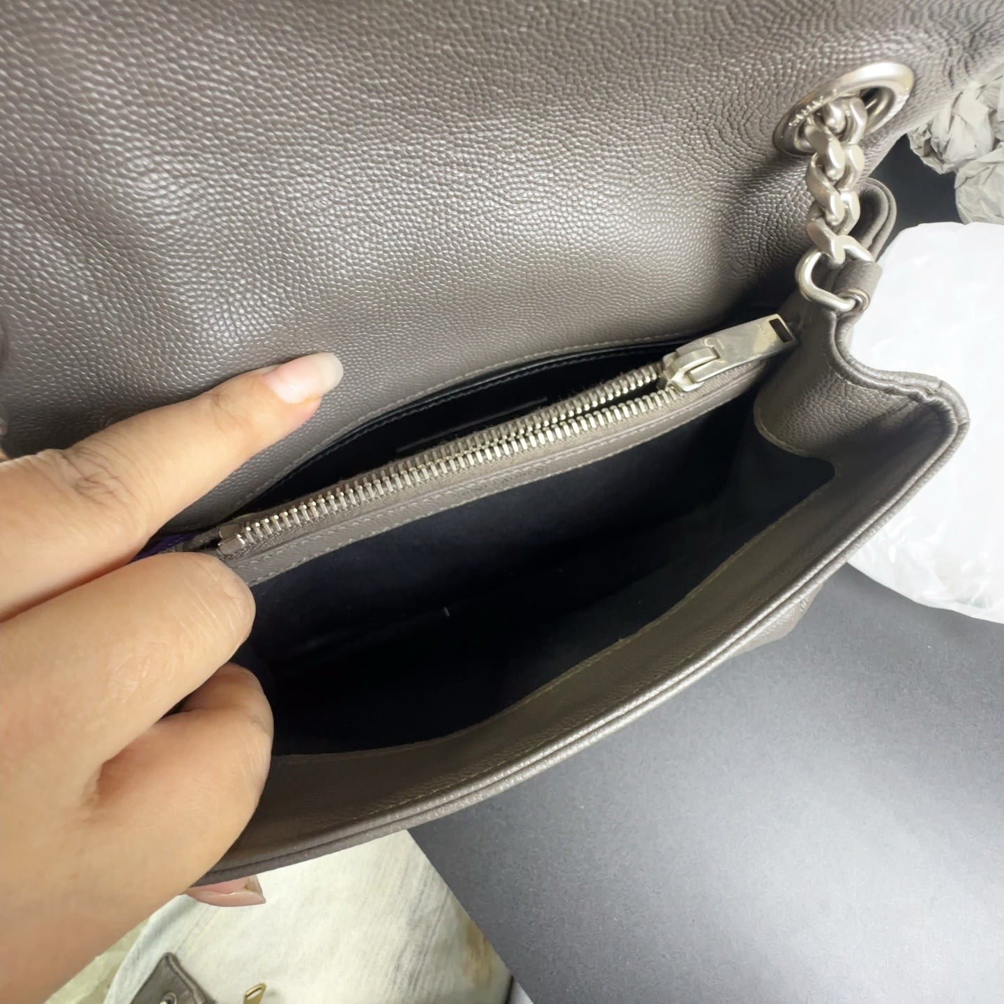 Saint Laurent - Hollywood Chain Bag - Leather - Grey - (medium)
