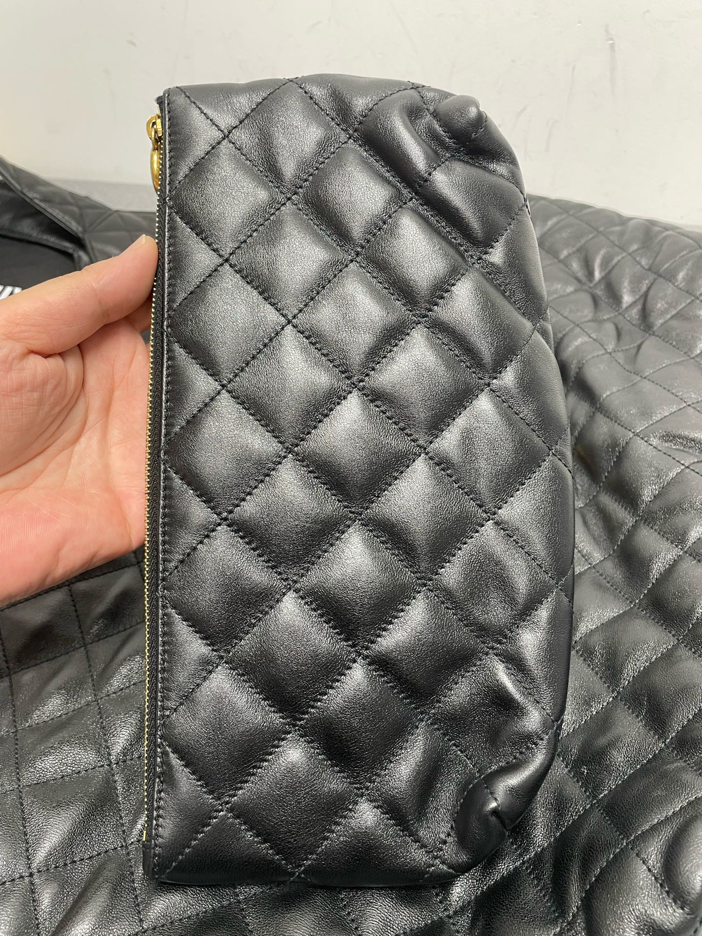 Saint Laurent - ICARE - Leather - Black - (large)