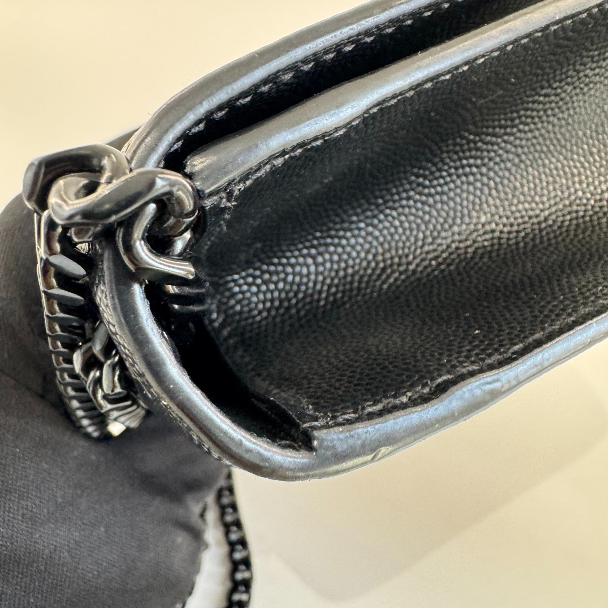Saint Laurent Kate Leather Black - view 13