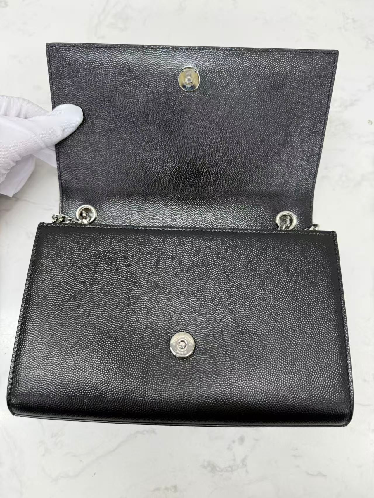 Saint Laurent - Kate - Caviar leather - Black with Silver-Tone Hardware - (mini)