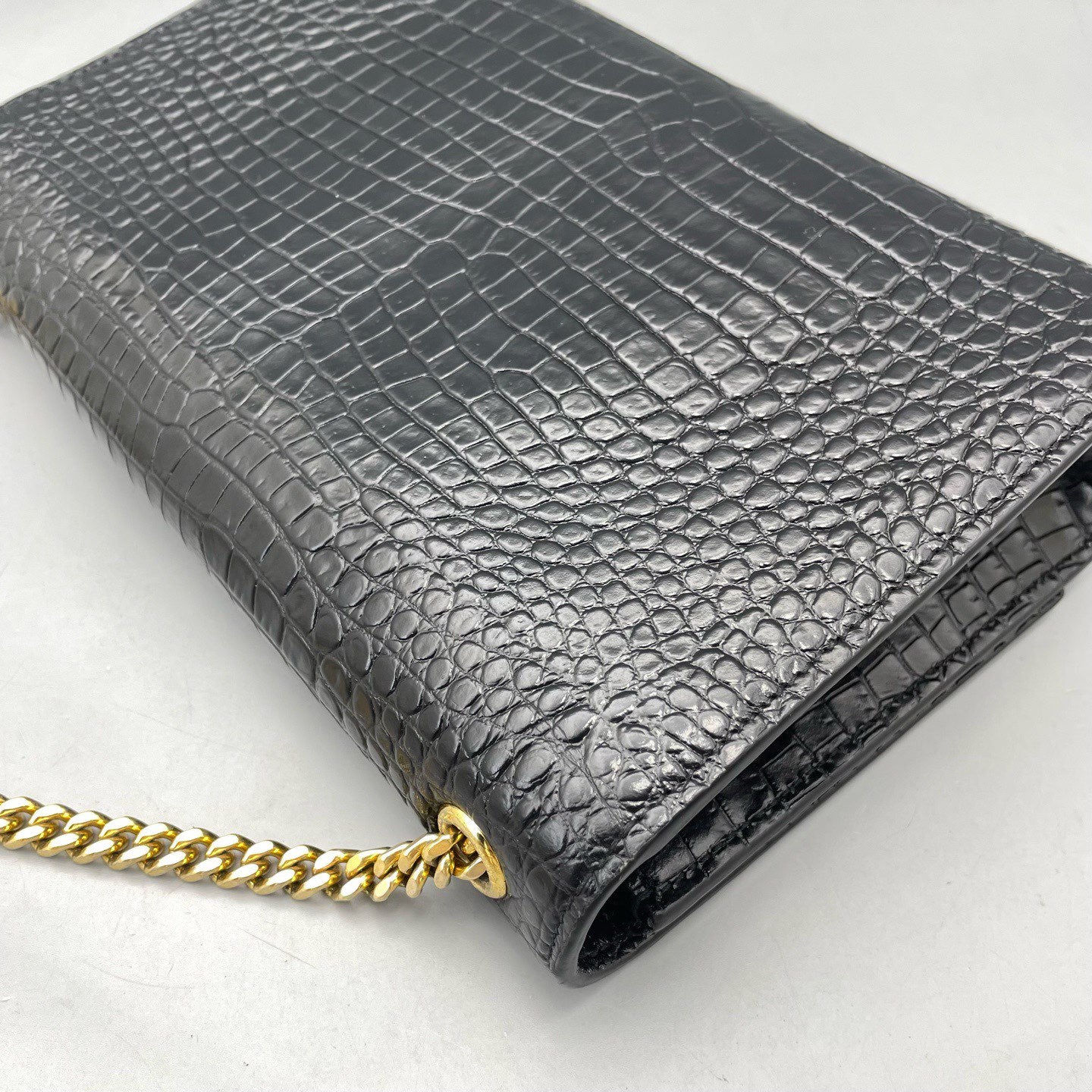 Saint Laurent - Kate - Crocodile embossed leather - Black with Gold-Tone Hardware - (medium)
