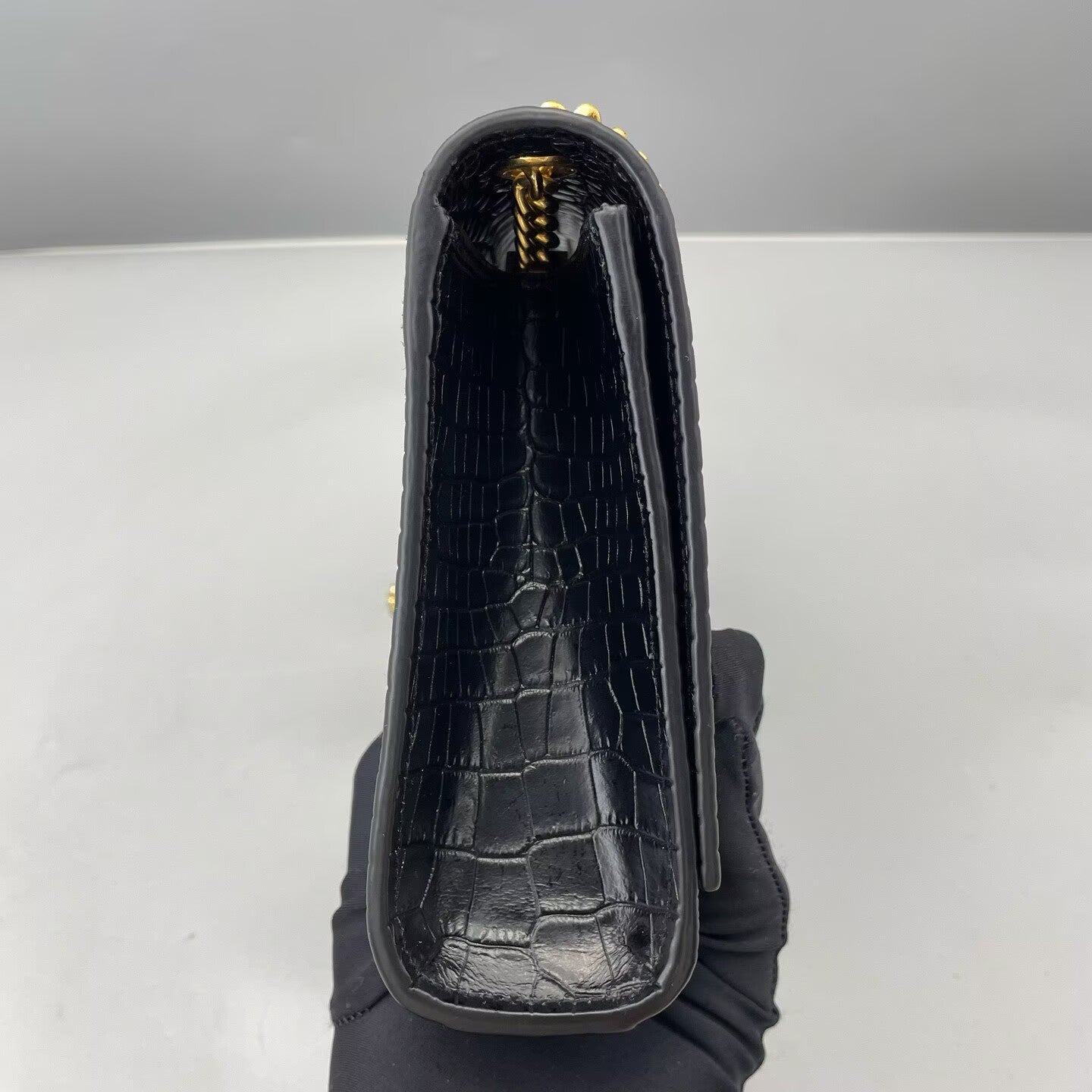 Saint Laurent - Kate - Crocodile embossed leather - Black with Gold-Tone Hardware - (medium)