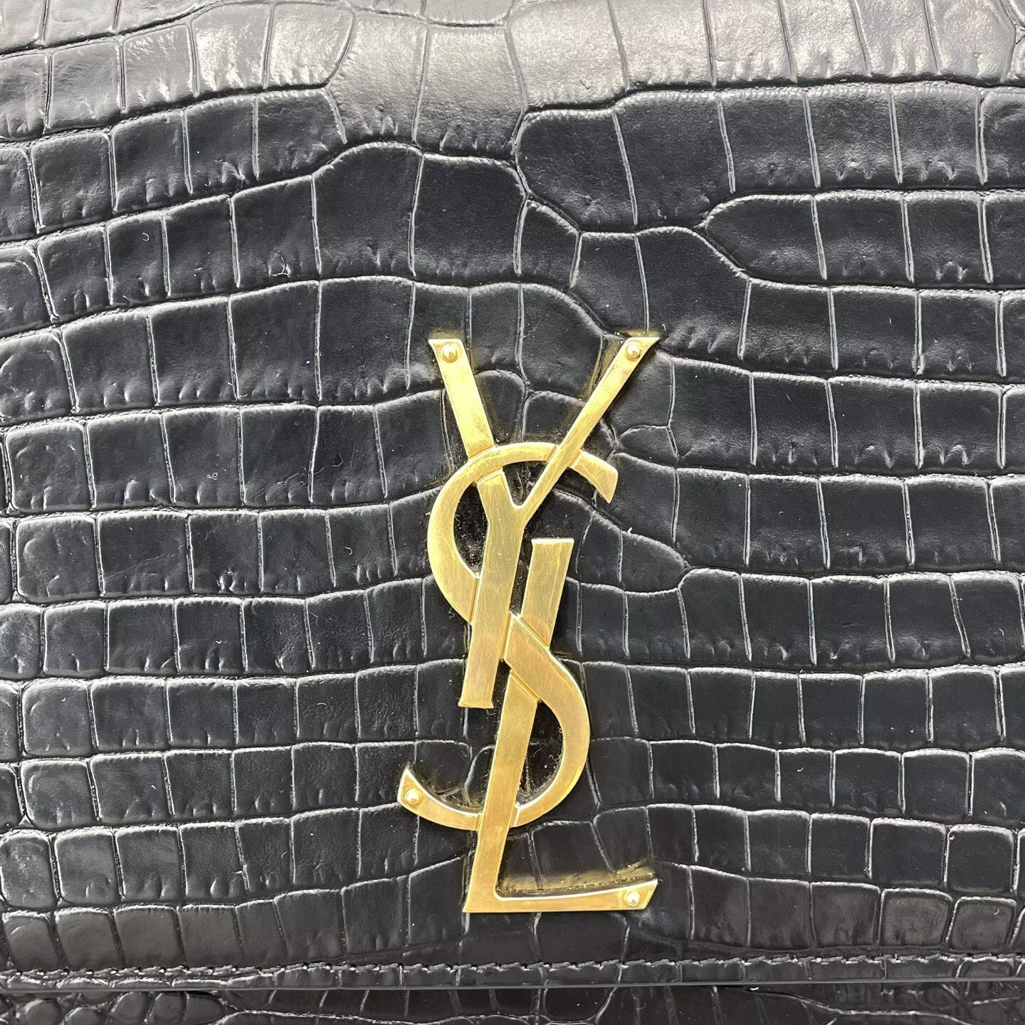 Saint Laurent - Kate - Crocodile embossed leather - Black with Gold-Tone Hardware - (medium)